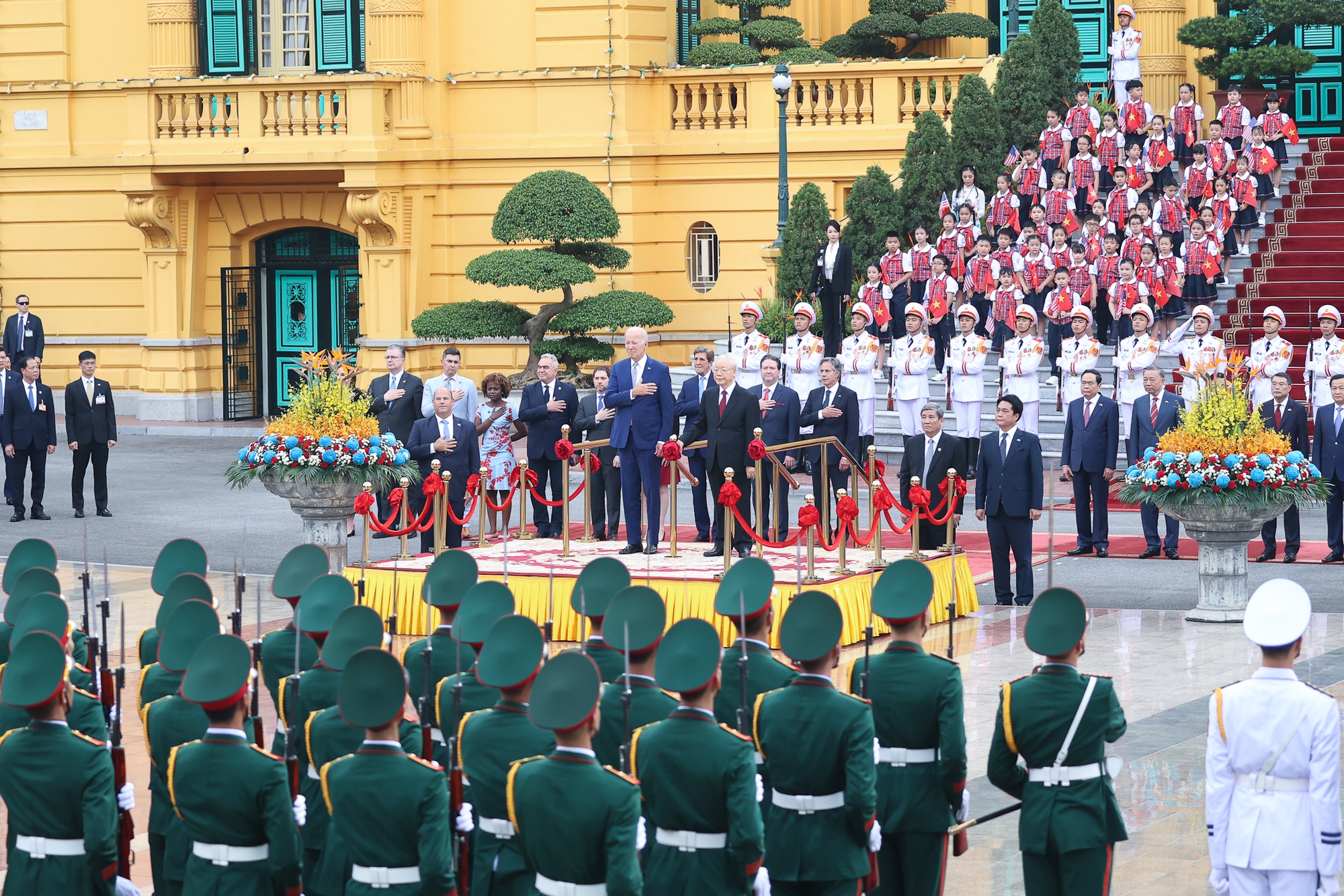 Tổng Bí thư Nguyễn Phú Trọng chủ trì Lễ đón Tổng thống Joe Biden.