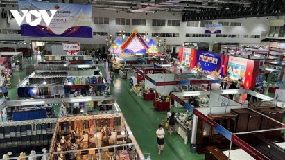 Vietnam & Laos look to raise two-way trade to $2bln