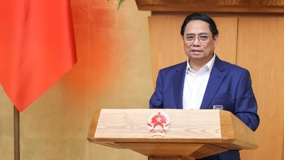 PM calls for focus on investment and exports for further growth