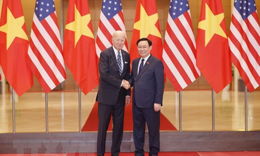 Chủ tịch Quốc hội Vương Đình Huệ hội kiến Tổng thống Hoa Kỳ Joe Biden. Ảnh: TTXVN.