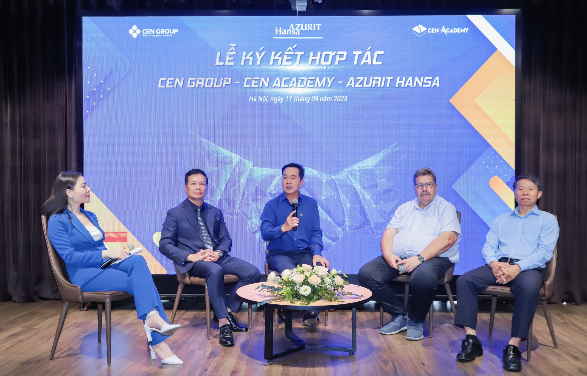 Theo ký kết, Azurit Hansa sẽ hỗ trợ Cen Group trong việc xây dựng một số Trung tâm điều dưỡng tại Việt Nam