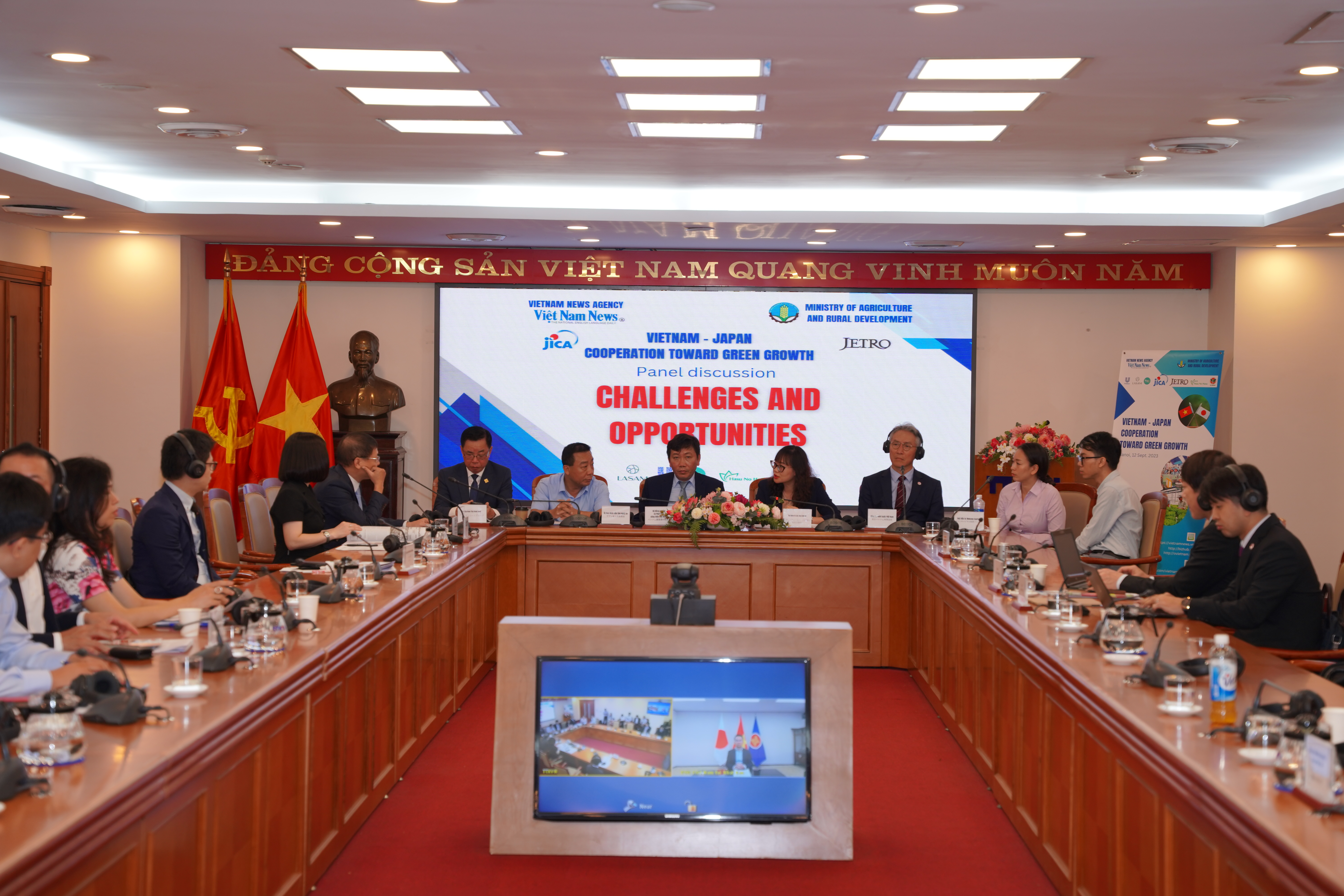 C&aacute;c đại biểu tham gia thảo luận tại hội thảo.&nbsp;