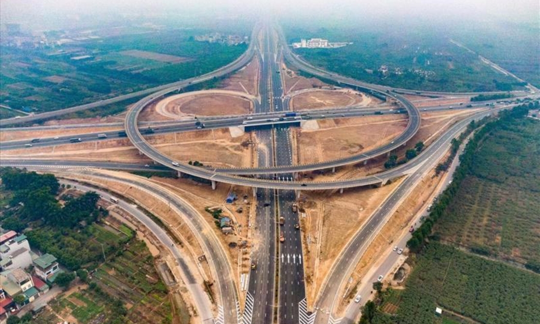 Khoảng 60% kế hoạch giải ngân vốn đầu tư công cần hoàn thành trong 4 tháng cuối năm 2023.