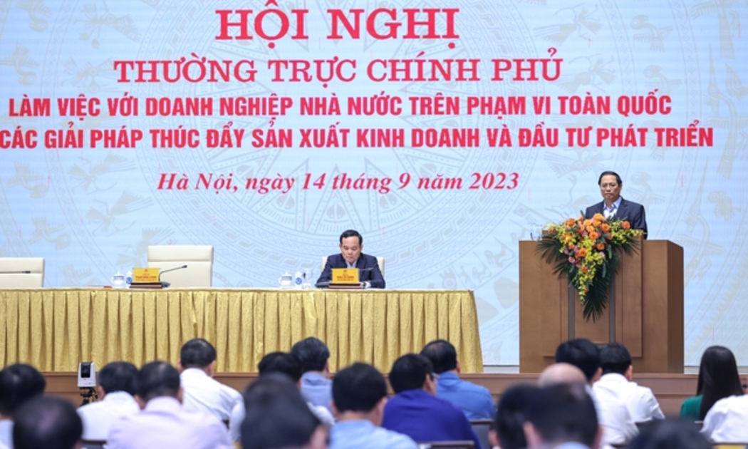 Thủ tướng Phạm Minh Chính chủ trì Hội nghị của Thường trực Chính phủ làm việc với doanh nghiệp Nhà nước về các giải pháp thúc đẩy sản xuất kinh doanh và đầu tư phát triển - Ảnh: VGP.