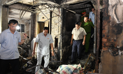 Yêu cầu doanh nghiệp bảo hiểm nhanh chóng bồi thường cho người tham gia bảo hiểm trong vụ cháy 