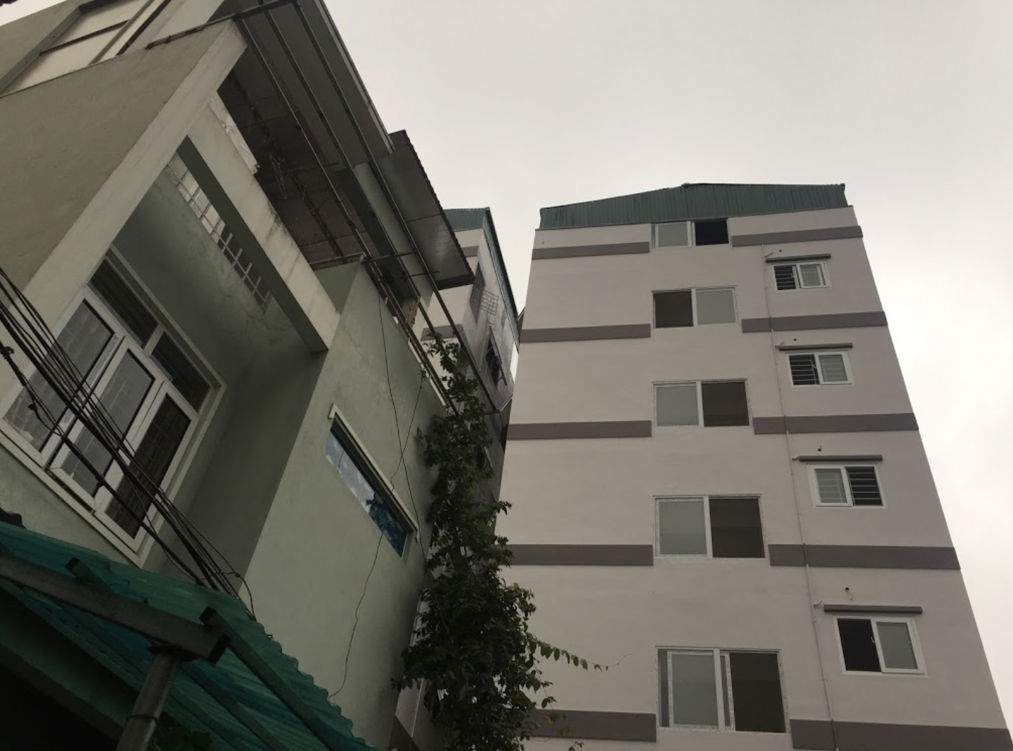 Căn hộ cho thuê nói chung, nhà ở hộ gia đình, nhà ở kết hợp kinh doanh luôn tiềm ẩn nguy cơ gây cháy - Ảnh minh họa