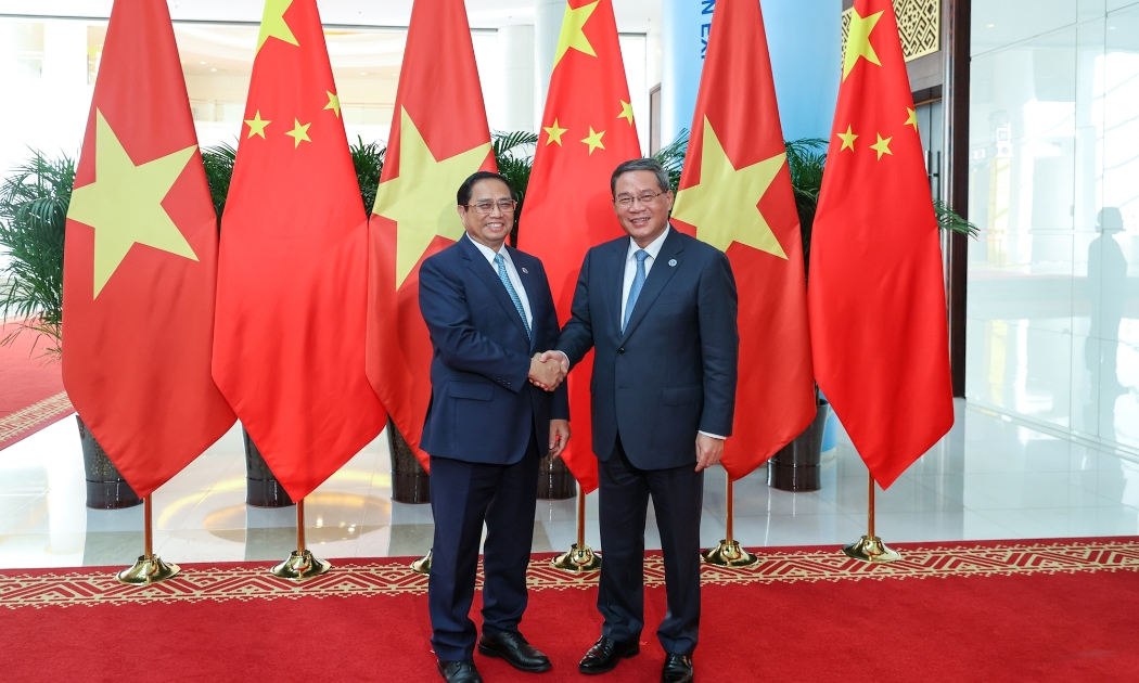 Thủ tướng Phạm Minh Chính và Thủ tướng Trung Quốc Lý Cường. Ảnh: VGP.