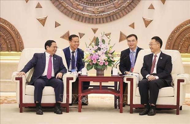 PM Pham Mimh Chinh hosts Party Secretary of Guangxi (China)