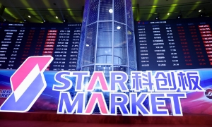 Star Market theo phong cách Nasdaq của Thượng Hải là điểm đến niêm yết trong nước ưa thích của nhiều doanh nghiệp công nghệ, truyền thông và viễn thông Trung Quốc trong nửa đầu năm nay. Ảnh: Reuters