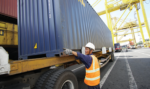 Khơi thông các điểm nghẽn logistics Đông Nam Bộ