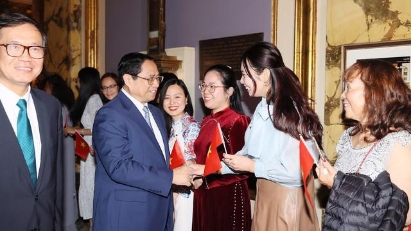 PM arrives in California to begin US visit