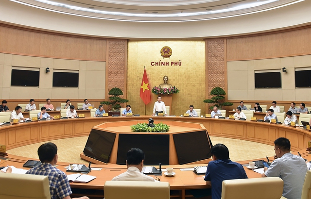 Phó Thủ tướng Trần Lưu Quang, Tổ trưởng Tổ công tác số 3, chủ trì họp rà soát tiến độ giải ngân vốn đầu tư công tại 17 bộ, cơ quan Trung ương thuộc Tổ công tác - Ảnh: VGP.
