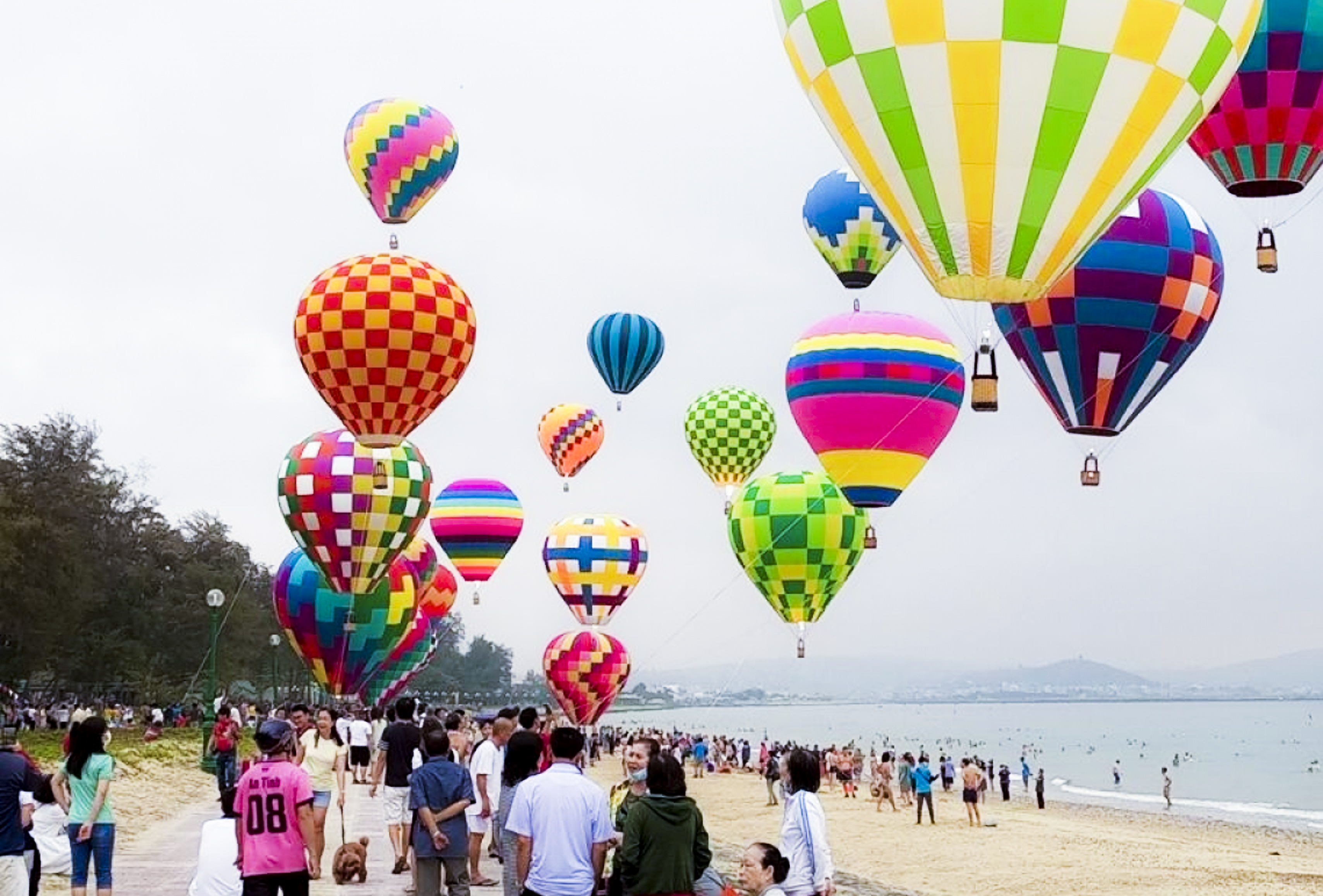 Hải Phòng khai trương dịch vụ khinh khí cầu tại Đồ Sơn