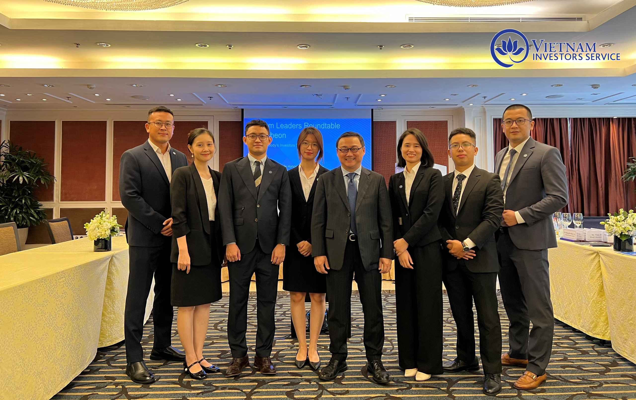 Các thành viên của VIS Rating.