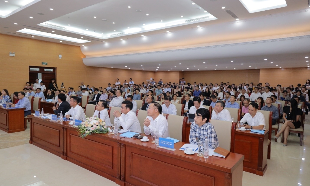 Hơn 150 đại diện từ các ngân hàng trên toàn quốc tham gia toạ đàm.