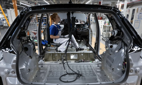 CEO Deutsche Bank: “Nếu không thay đổi, kinh tế Đức sẽ trở thành ‘kẻ ốm yếu của châu Âu’”