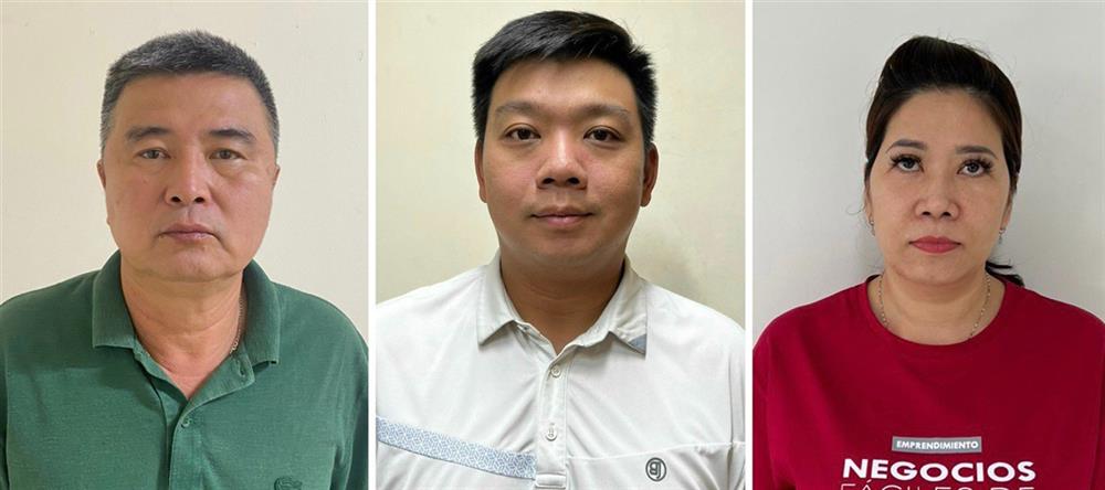 Các bị can (từ trái qua phải): Nguyễn Lộc An; Trần Trác Việt Đức; Đỗ Thị Tuyết Nga. 
