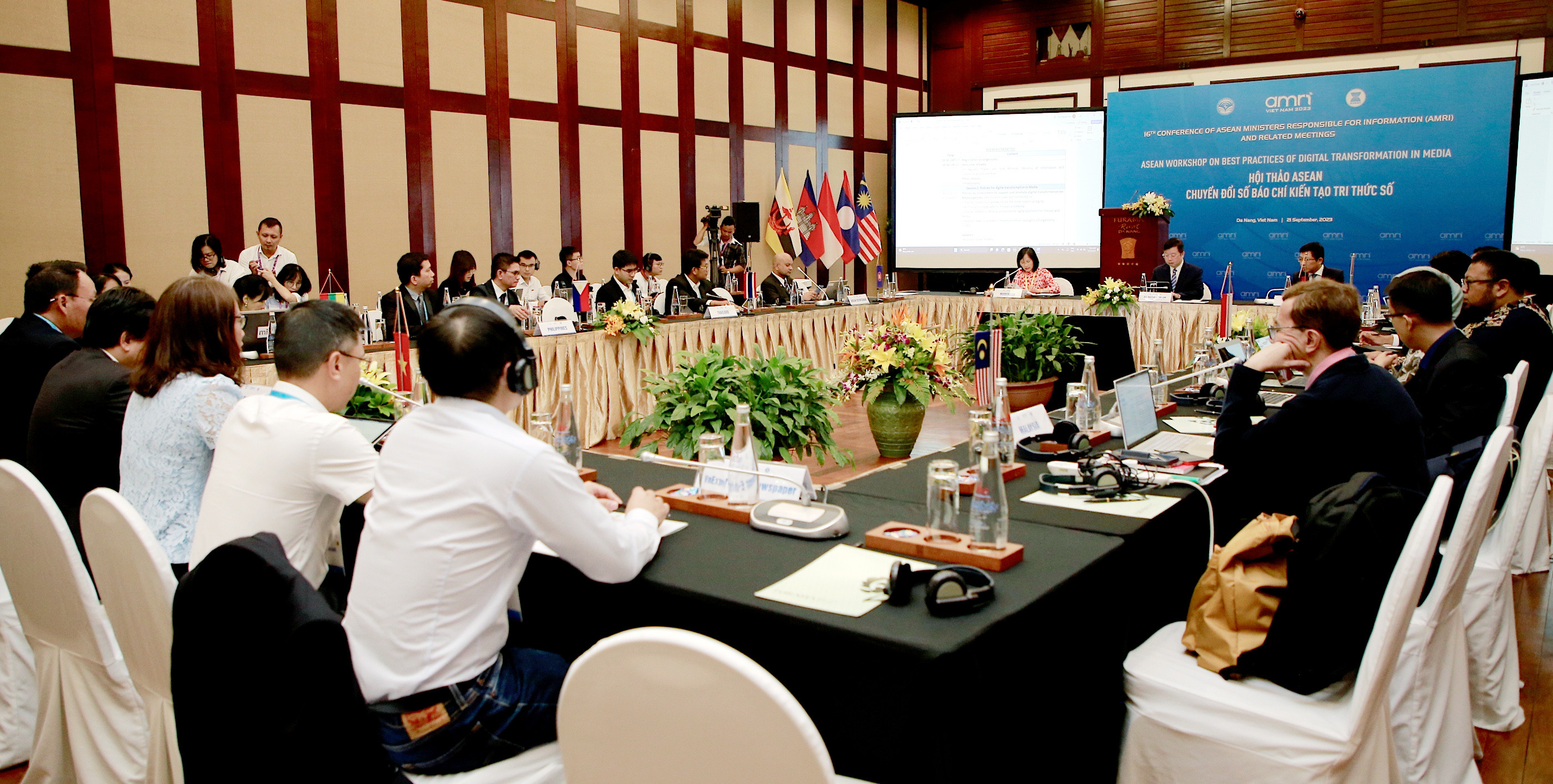 Chuyển đổi số, ph&aacute;t triển c&ocirc;ng nghệ sẽ gi&uacute;p đảm bảo s&acirc;n chơi c&ocirc;ng bằng, tạo hệ sinh th&aacute;i truyền th&ocirc;ng l&agrave;nh mạnh để hỗ trợ cho b&aacute;o ch&iacute; trước c&aacute;c nền tảng xuy&ecirc;n bi&ecirc;n giới.