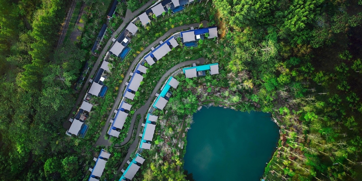 Khu nghỉ dưỡng InterContinental Khao Yai lấy cảm hứng từ lịch sử ng&agrave;nh đường sắt Th&aacute;i Lan với những d&atilde;y ph&ograve;ng đặc biệt được chuyển đổi c&ocirc;ng năng từ ch&iacute;nh c&aacute;c toa xe lửa. Ảnh: IHG&reg; Hotels & Resorts.