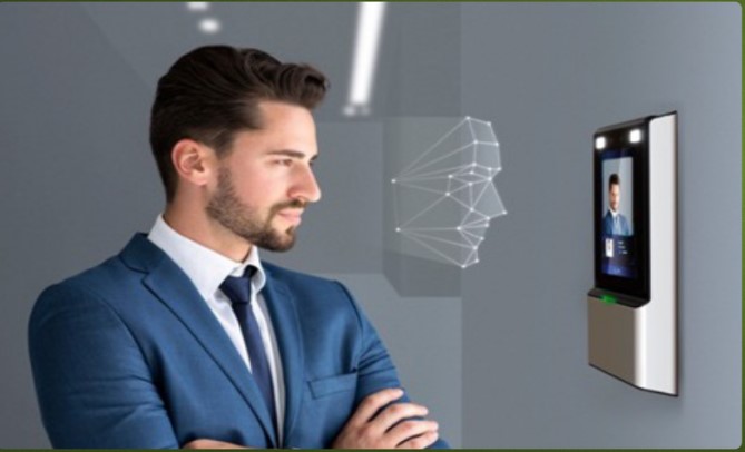 Hệ thống FaceID tránh người lạ vào khu căn hộ.