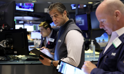 Chứng khoán Mỹ phục hồi nhẹ sau 4 phiên giảm liên tiếp, giá dầu giằng co