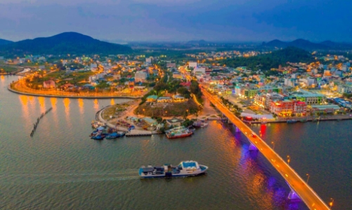 Hà Tiên đấu giá 3 khu đất lấn biển, thu trên 423 tỷ đồng