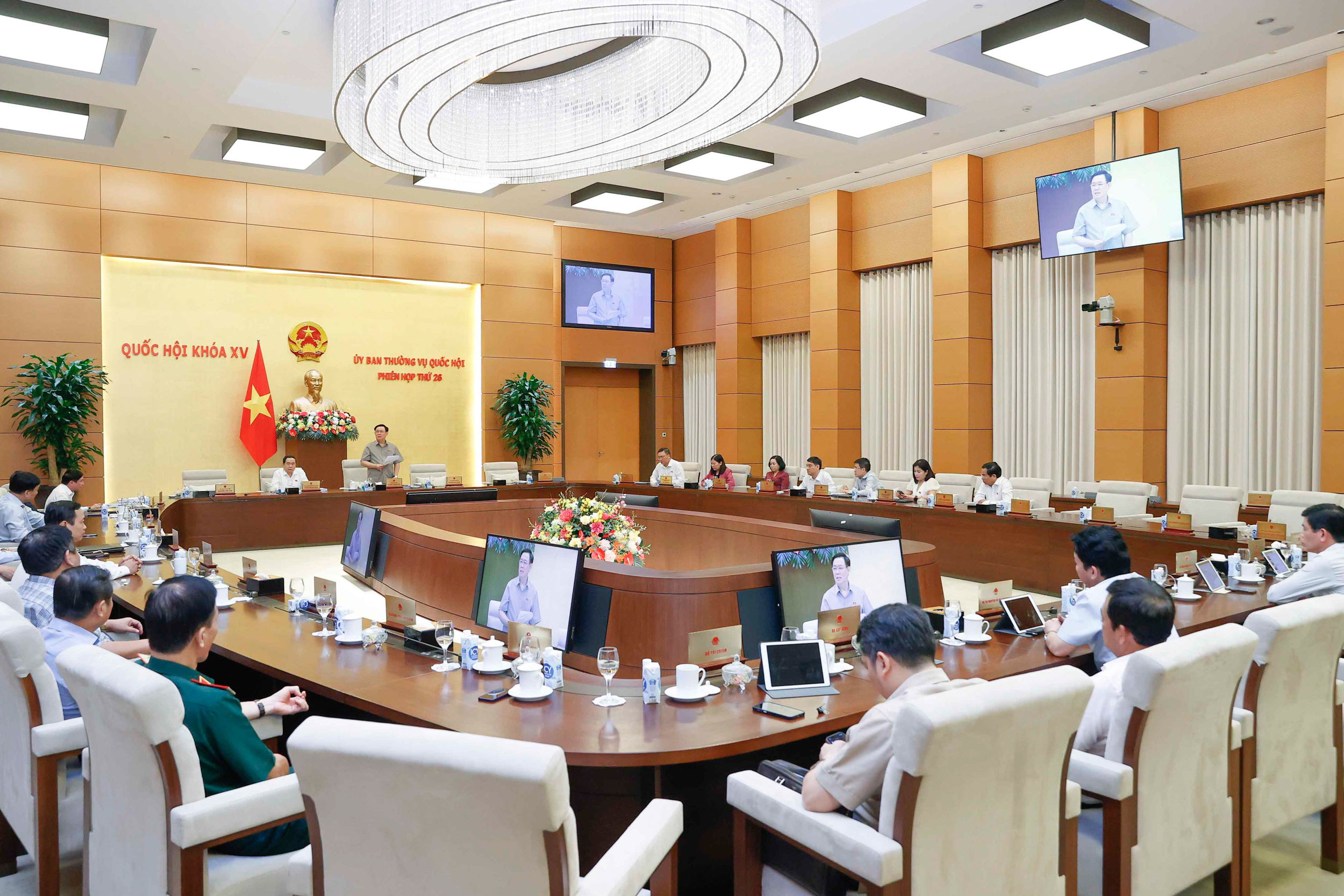 Ủy ban Thường vụ Quốc hội bế mạc phiên họp thứ 26. Ảnh: Quốc hội