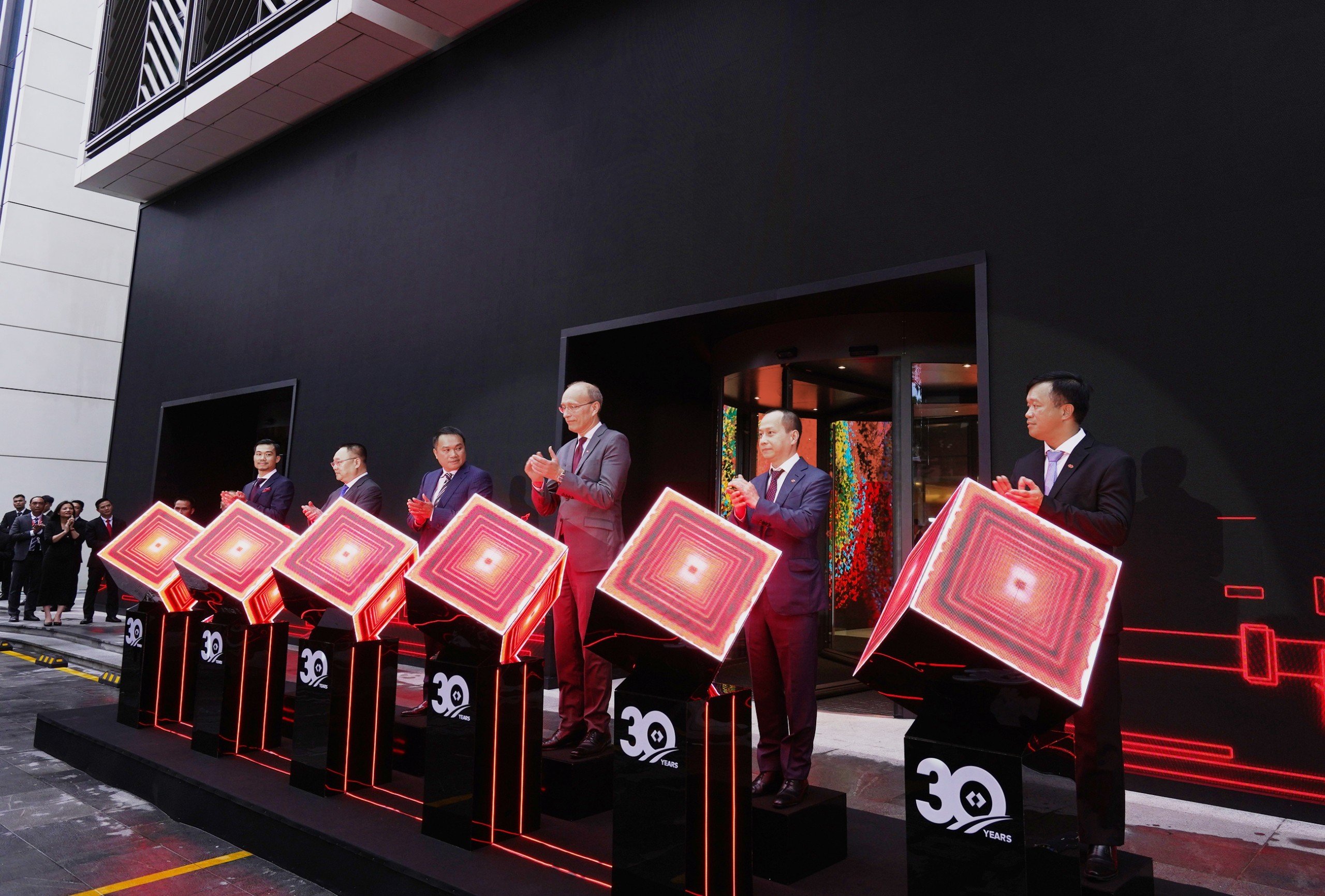 Lễ khai trương trụ sở của Techcombank tại Hà Nội.