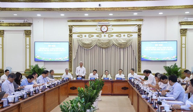 To&agrave;n cảnh phi&ecirc;n họp s&aacute;ng 28/9 - Ảnh: Hương Thảo