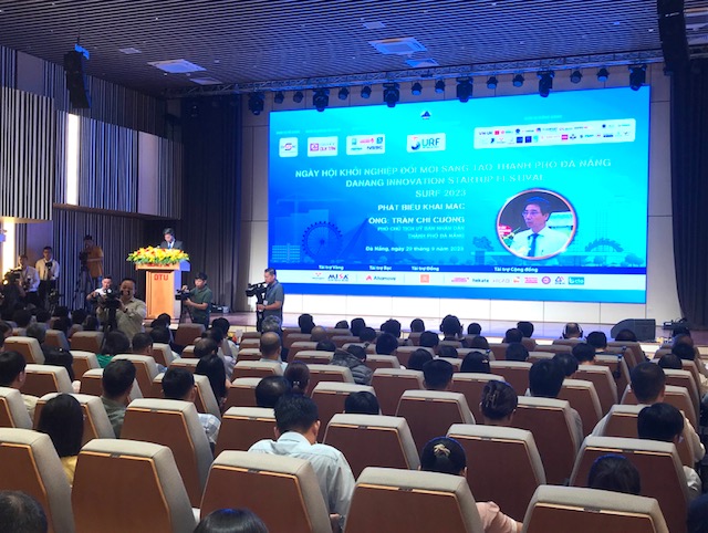 To&agrave;n cảnh lễ khai mạcNg&agrave;y hội Khởi nghiệp đổi mới s&aacute;ng tạo th&agrave;nh phố Đ&agrave; Nẵng - SURF 2023. Ảnh Ng&ocirc; Anh Văn.