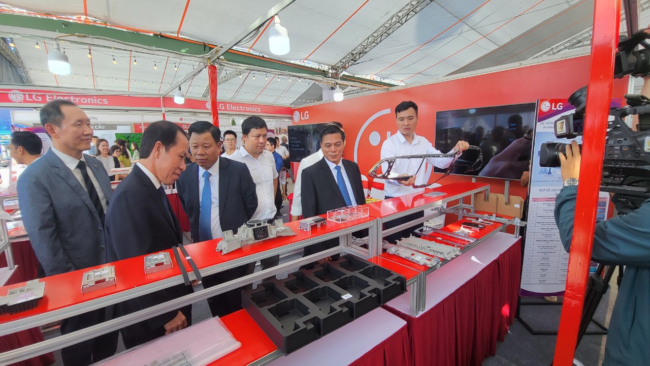 Triển l&atilde;m giới thiệu sản phẩm kết nối tại Hải Ph&ograve;ng