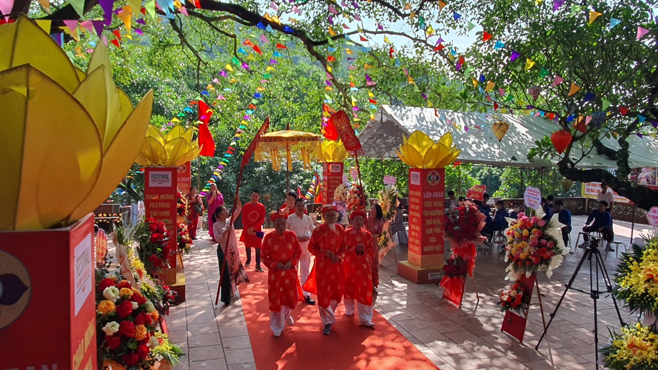 Li&ecirc;n hoan thực h&agrave;nh t&iacute;n ngưỡng thờ Mẫu Tam phủ l&agrave; hoạt động nằm trong khu&ocirc;n khổ&nbsp;Festival Ch&iacute; Linh - Hải Dương 2023.