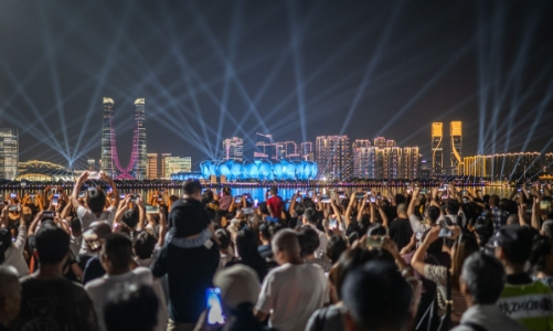 “Tuần lễ vàng” du lịch và bán lẻ Trung Quốc được Asiad 19 giúp sức