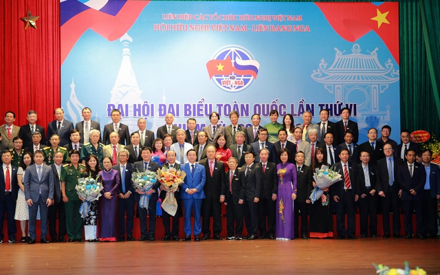 Phó Thủ tướng Trần Hồng Hà cùng ban lãnh đạo mới và các thành viên Ban Chấp hành Hội hữu nghị Việt Nam- Liên bang Nga nhiệm kỳ 2023- 2028