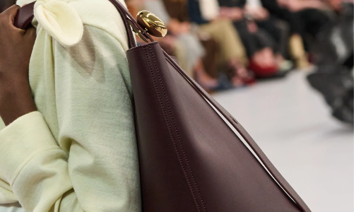 Các nhà mốt làm sao để chiến thắng trên đường đua “xa xỉ thầm lặng”?