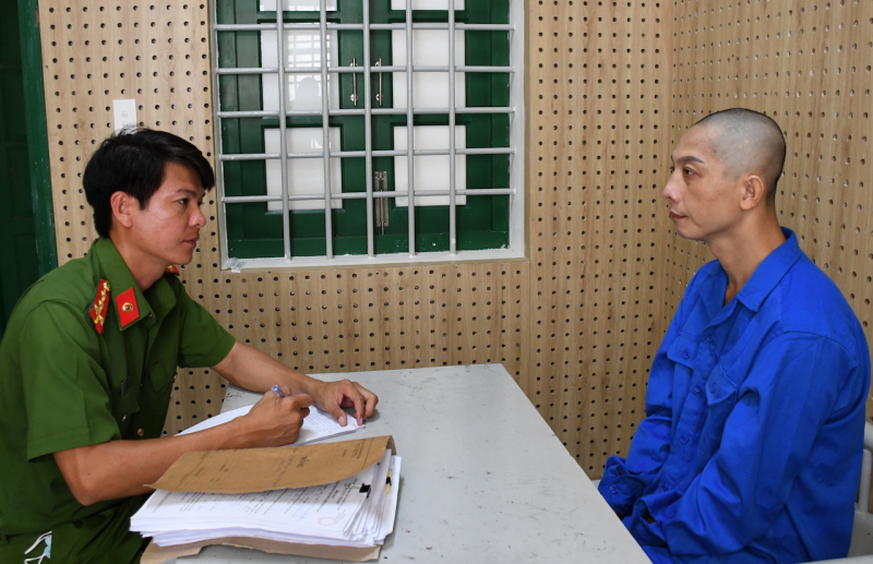 Đối tượng Tăng Văn Long tại cơ quan điều tra.
