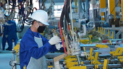 September PMI dips below 50 no-change mark