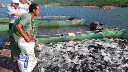 September seafood exports show signs of recovery