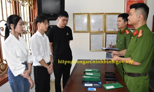 Cặp vợ chồng 10X 