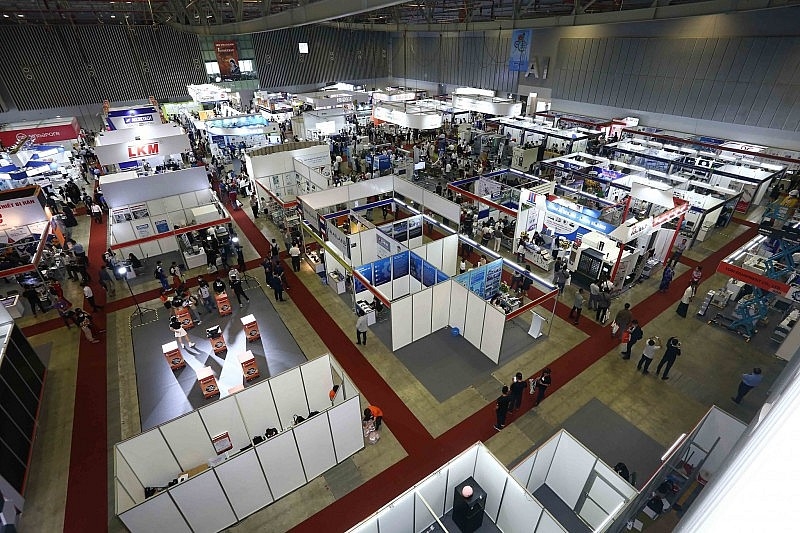 HCMC exhibition showcasing advanced metalworking tools and industrial solutions