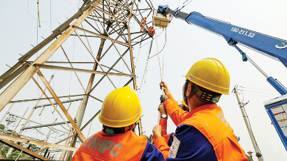 Government report: SOEs play key role in economy