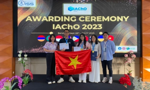 Học sinh Việt Nam giành 2 Huy chương Vàng Olympic Hóa học ứng dụng quốc tế