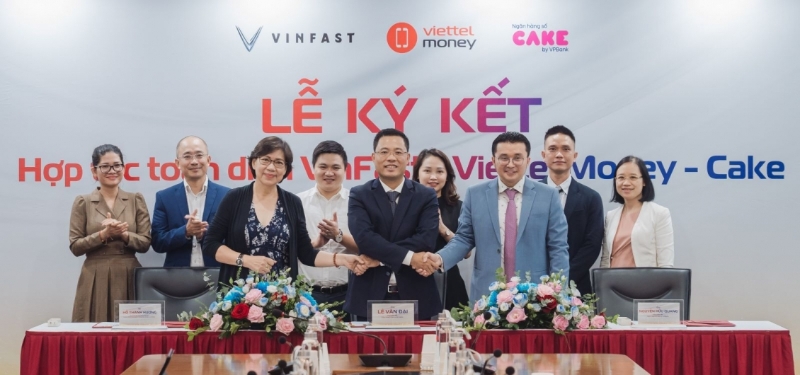 VinFast, Cake by VPBank, and Viettel Money join forces to promote electric mobility and digital financial inclusion