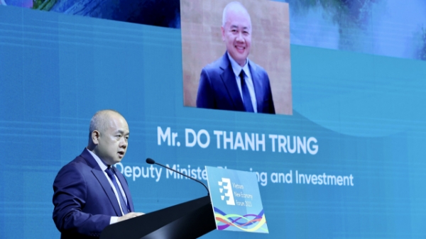 Thứ trưởng Đỗ Thành Trung: 