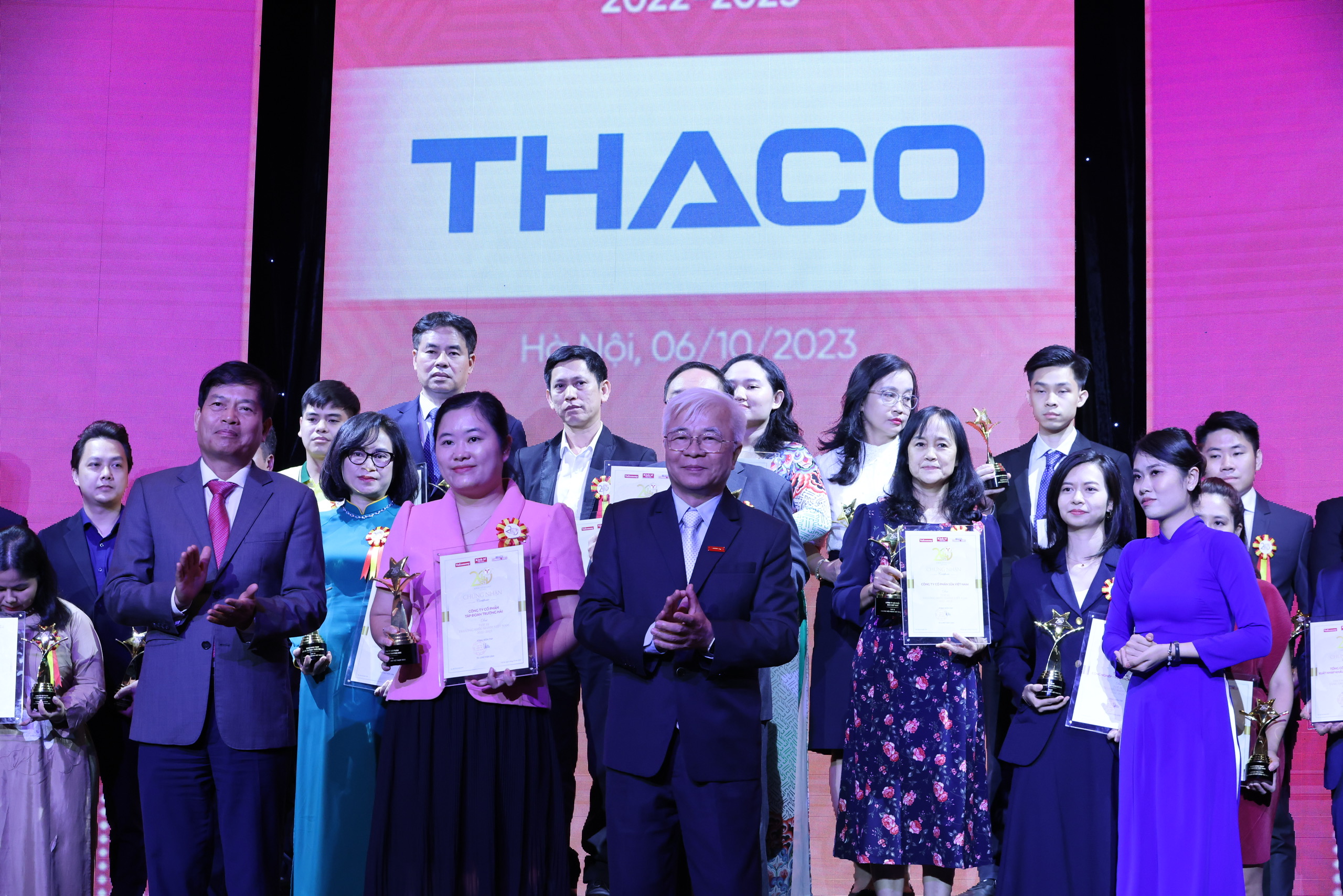 Tiếp ngay sau Diễn đàn sẽ là lễ Khai mạc Chương trình 20 năm Thương hiệu Mạnh Việt Nam (2003 – 2023), công bố và vinh danh Thương hiệu Mạnh Việt Nam 2022-2023.