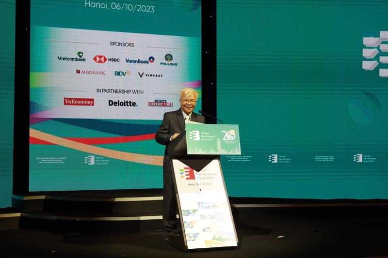 Vietnam New Economic Forum links businesses with policymakers