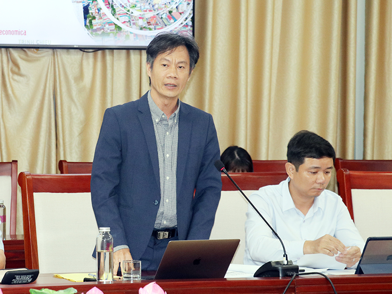 Đại diện đơn vị tư vấn báo cáo kết quả điều tra DDCI