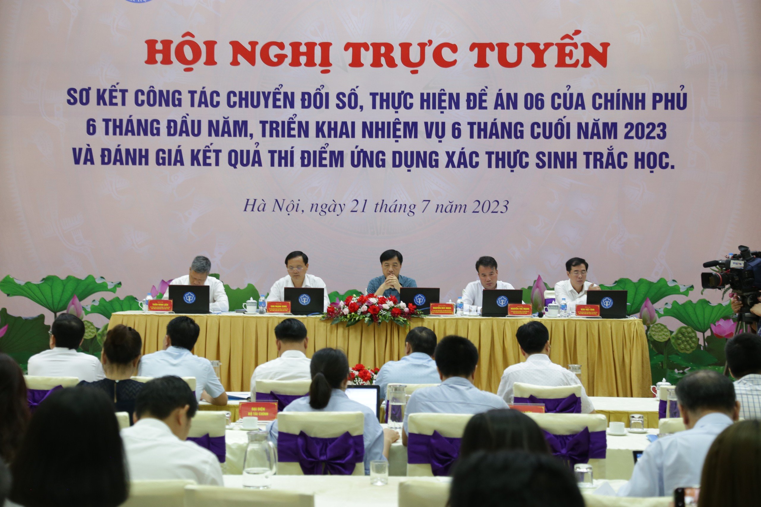 Hội nghị sơ kết Đề án 06 của Ngành hồi tháng 7. Ảnh - BHXH Việt Nam.