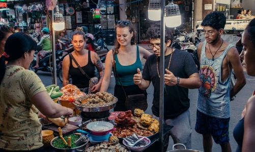 Nhiều địa phương muốn khai thác thế mạnh ẩm thực để phát triển du lịch