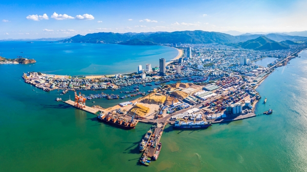 Thu ngân sách giảm quá sâu khiến lãnh đạo tỉnh Bình Định lo lắng